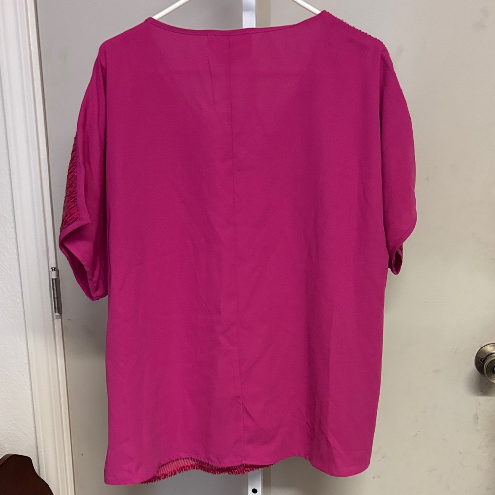 NWT Savanna Jane Pink Sequin Women's Top - Picture 7 of 7